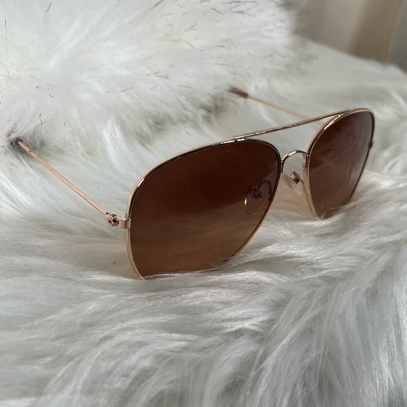 Stylish Brown Aviator Sunglasses - Picture 2 of 7